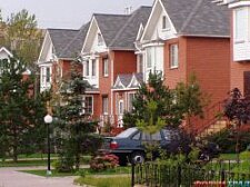 Москвичи меняют квартиры в городе на загородные таунхаусы Москвичи меняют квартиры в городе на загородные таунхаусы